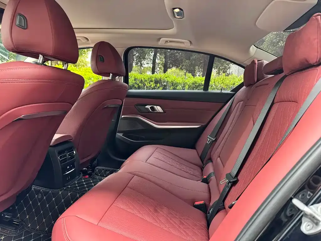 BMW 3 Series 2025 из CN, фото 3