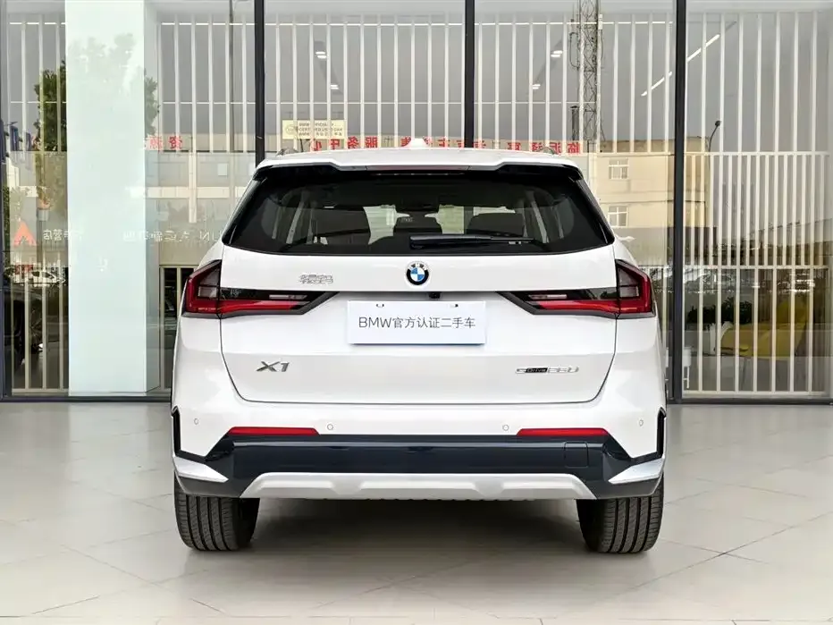 BMW X1 — фото 3