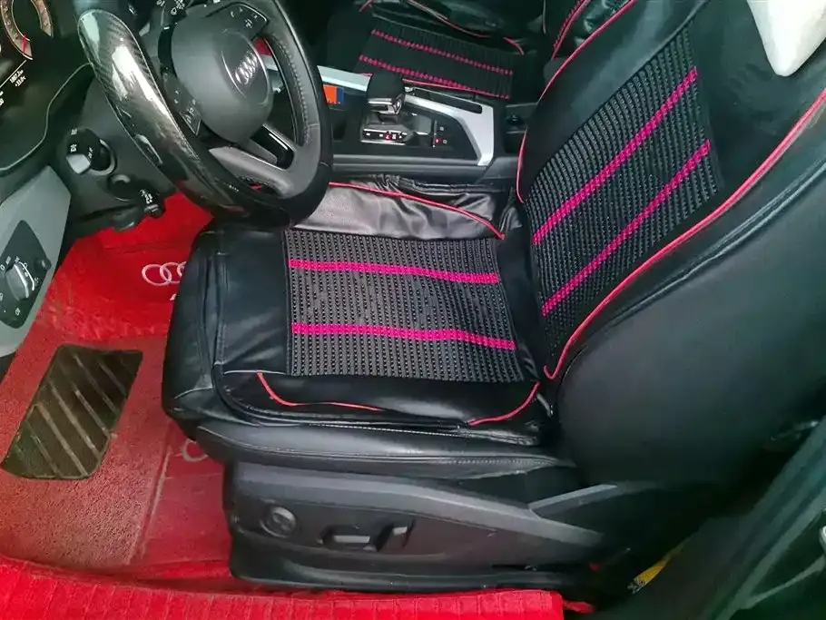 Audi A4L 2021 из CN, фото 10