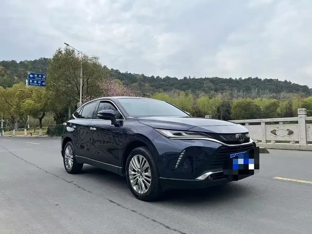 Toyota Harrier 2022 из CN, фото 3