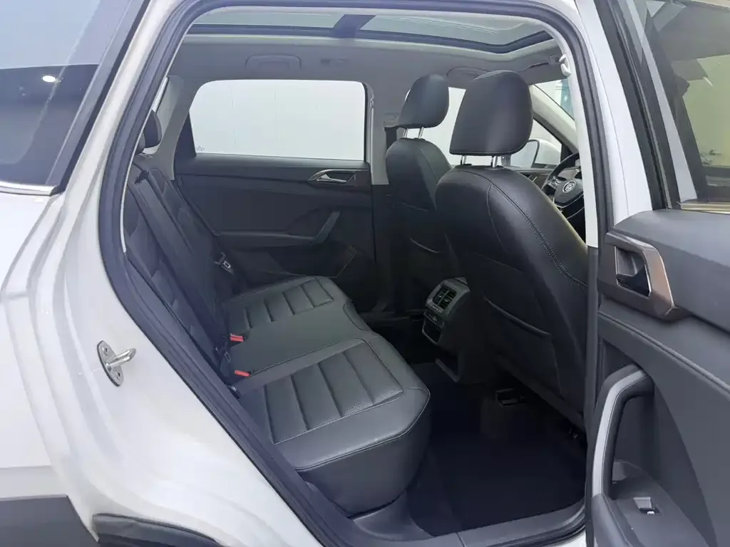 Volkswagen Tharu 2022 из CN, фото 6