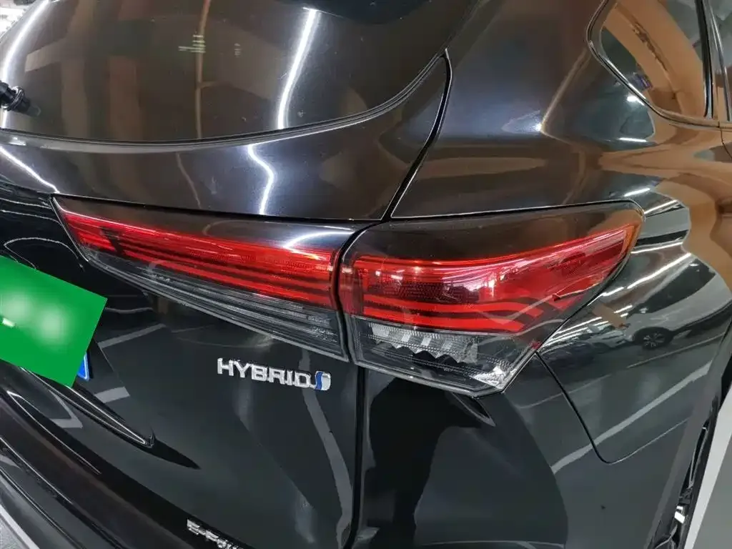 Toyota Crown Kluger 2022 из CN, фото 10