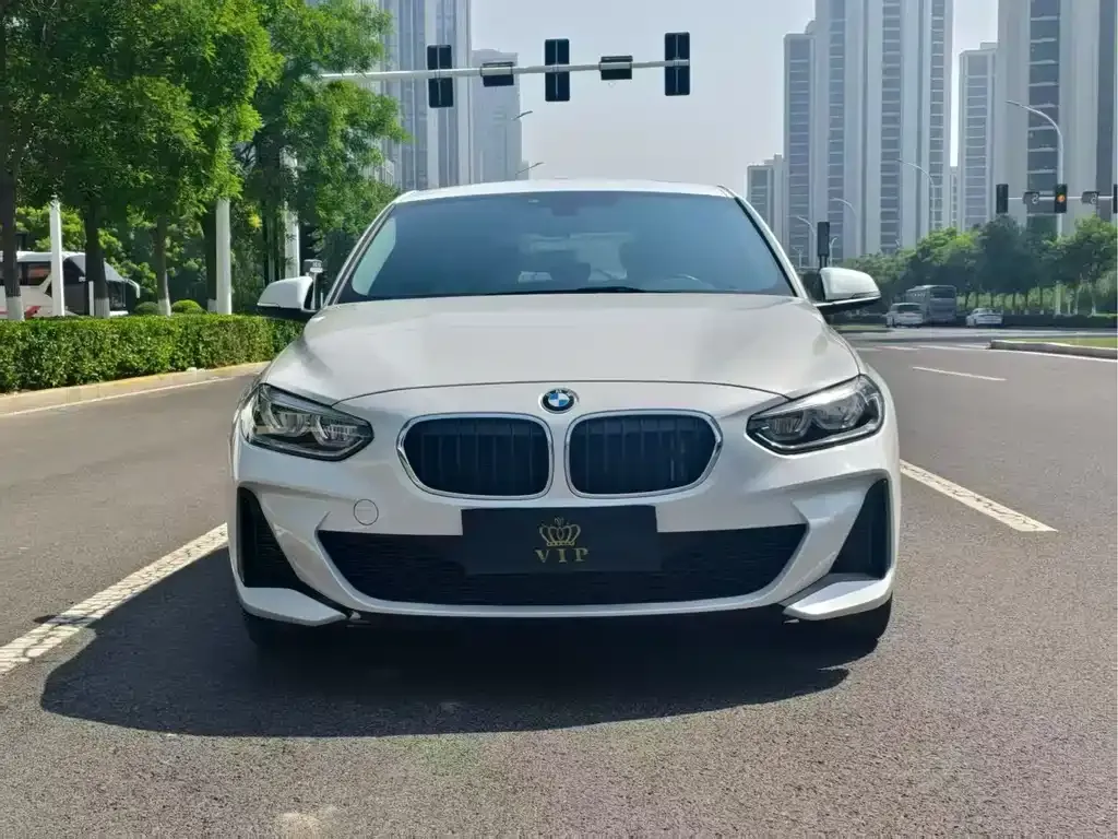 BMW 1 Series 2021 из CN, фото 8