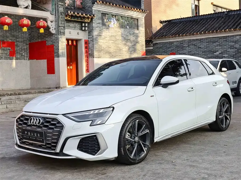 Audi A3 — фото 1