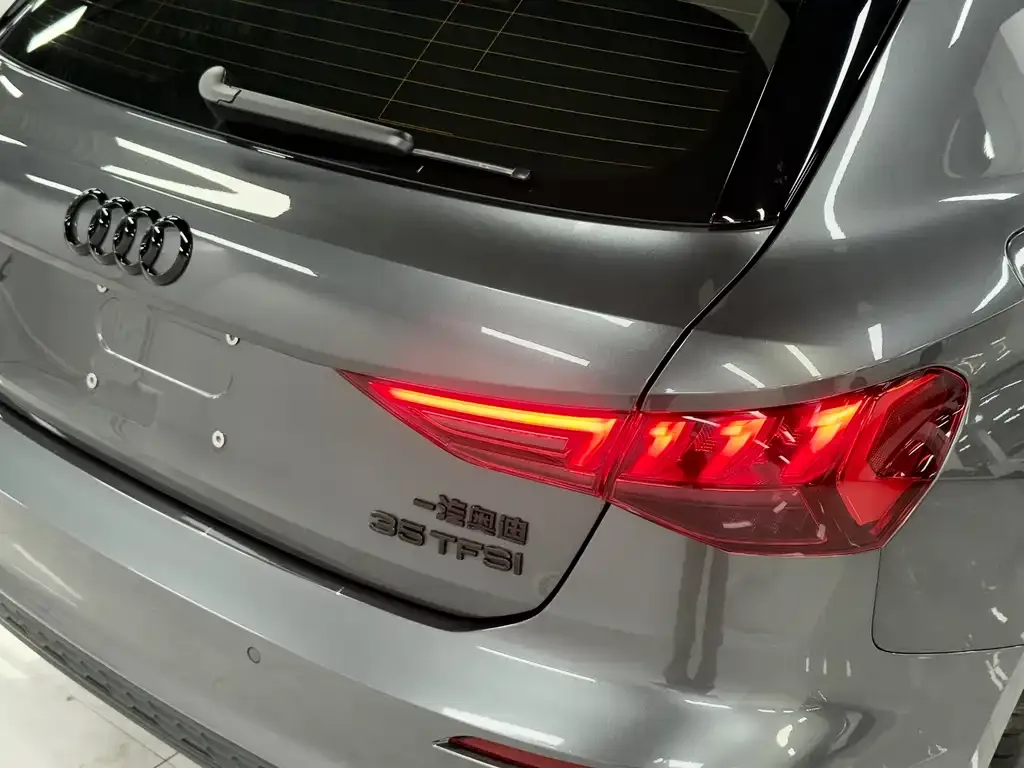 Audi A3 2023 из CN, фото 3