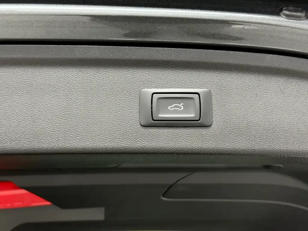 Audi A3 2023 из CN, фото 9