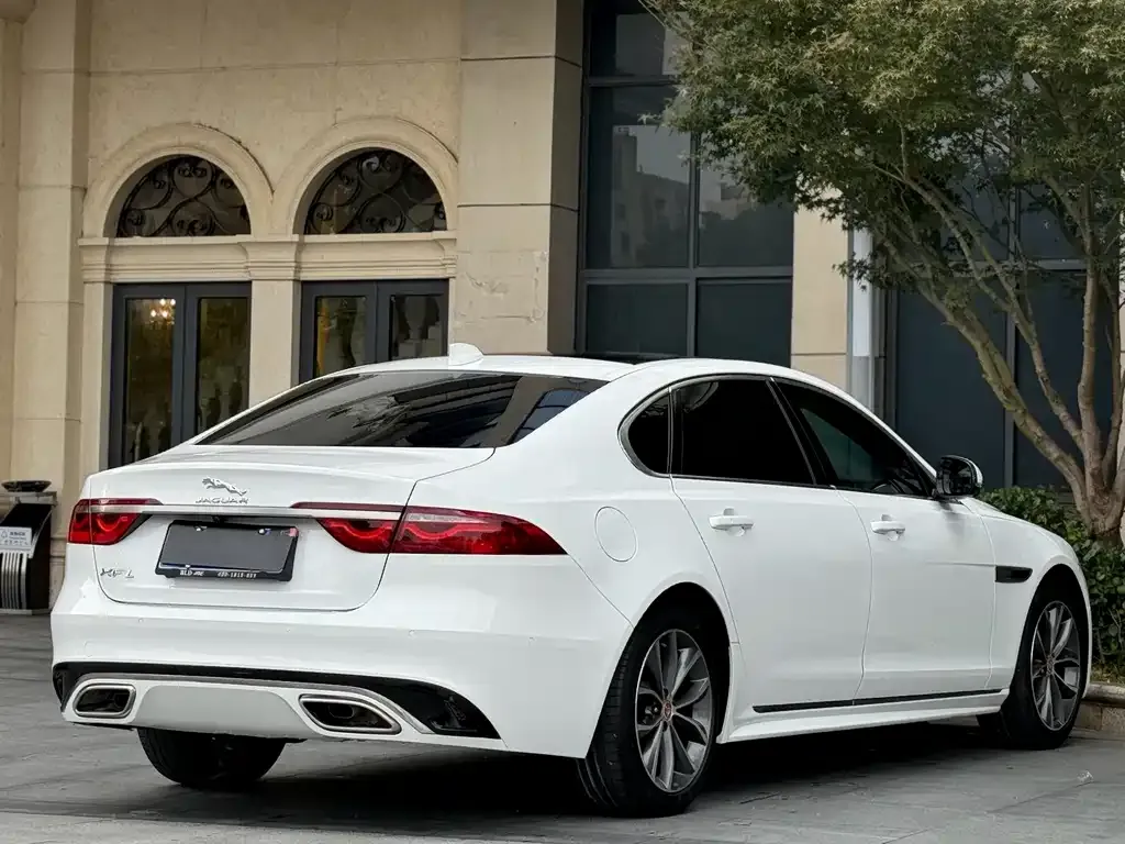 Jaguar XFL 2022 из CN, фото 8