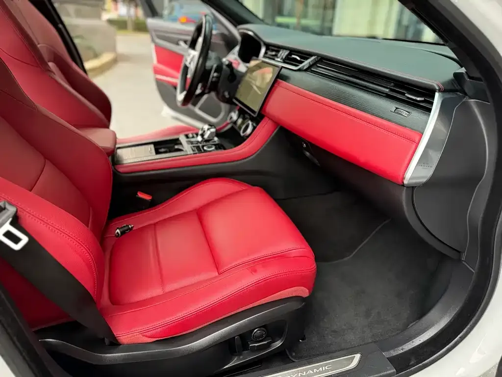 Jaguar XFL 2022 из CN, фото 10