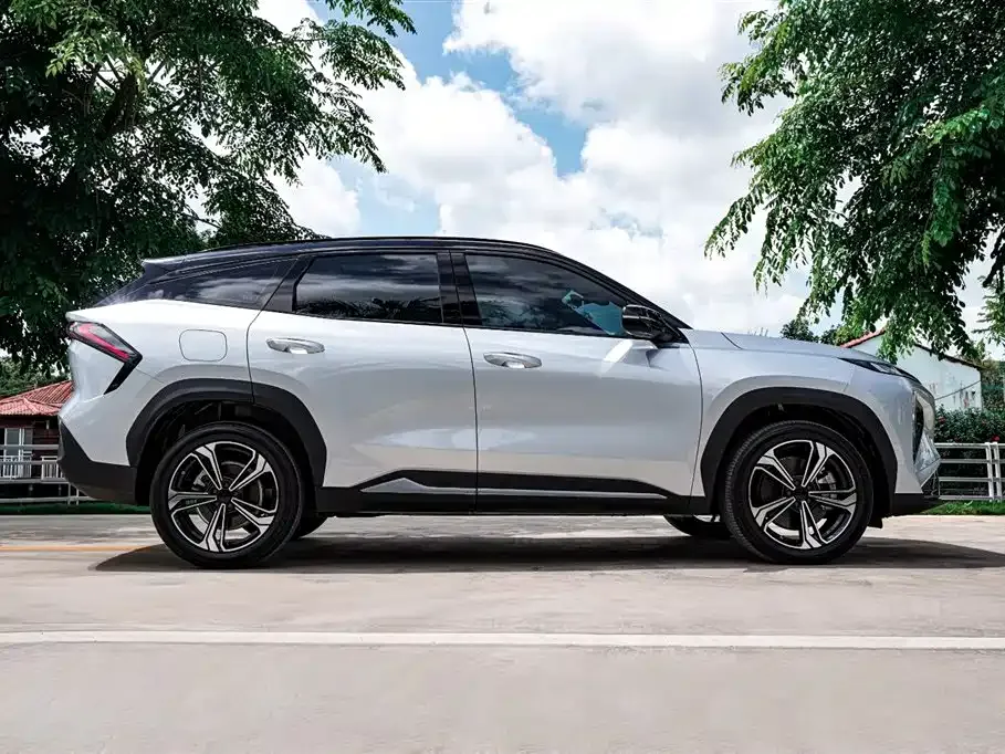 Geely Galaxy L7 — фото 10
