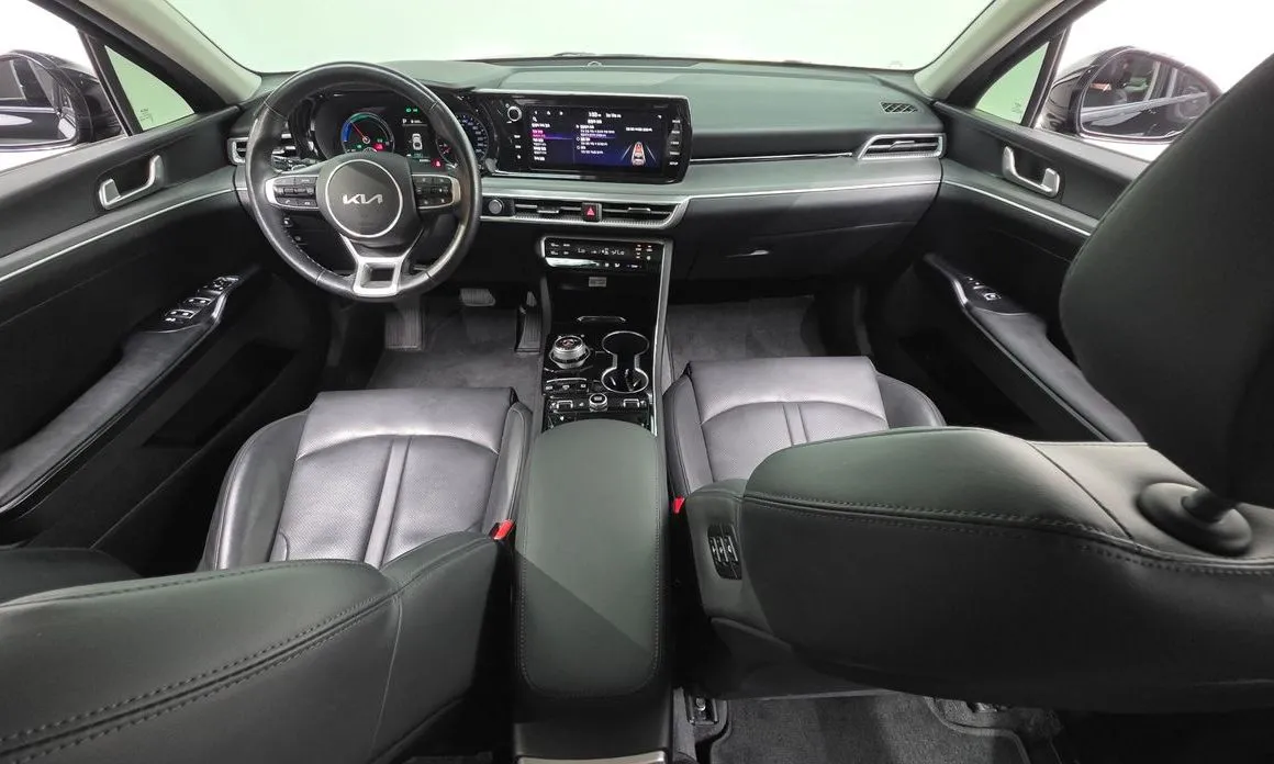 Kia K5 2023 из KR, фото 3