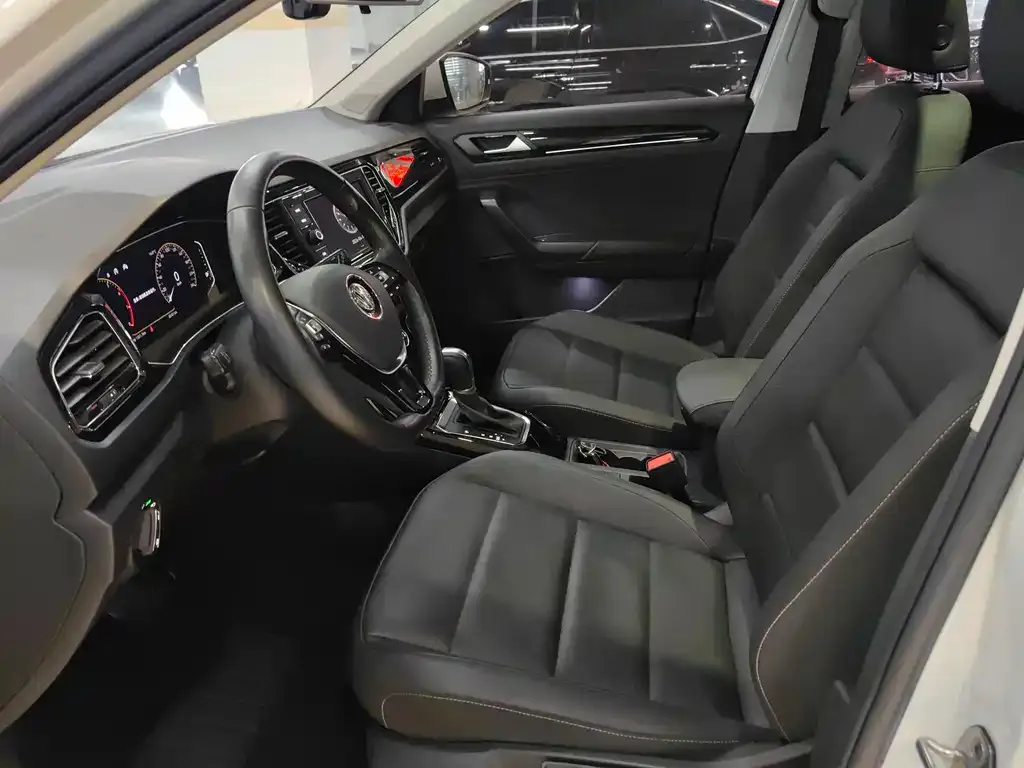 Volkswagen T-Roc 2021 из CN, фото 10