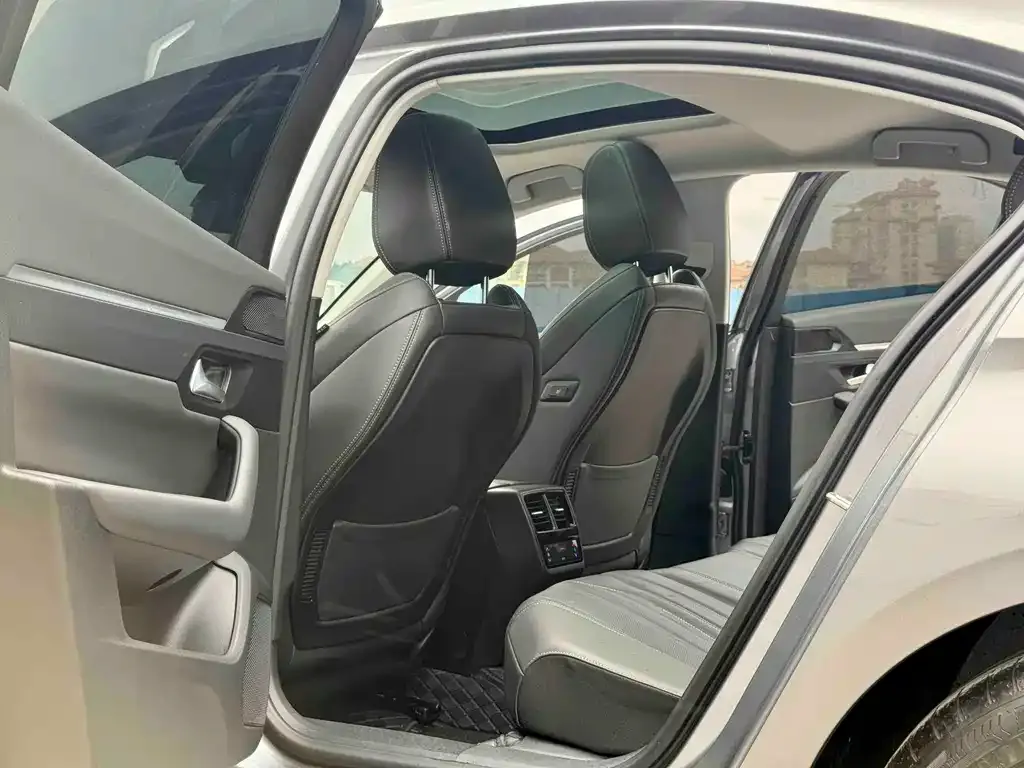 Peugeot 508 2025 из CN, фото 3