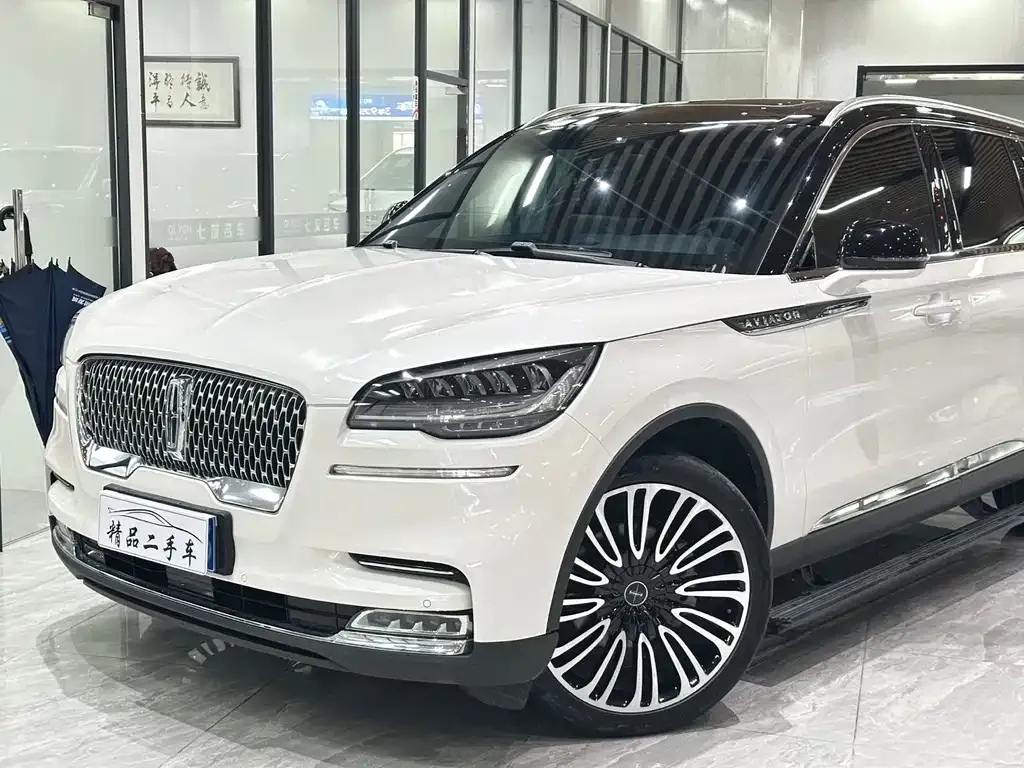 Lincoln Aviator 2021 из CN, фото 2
