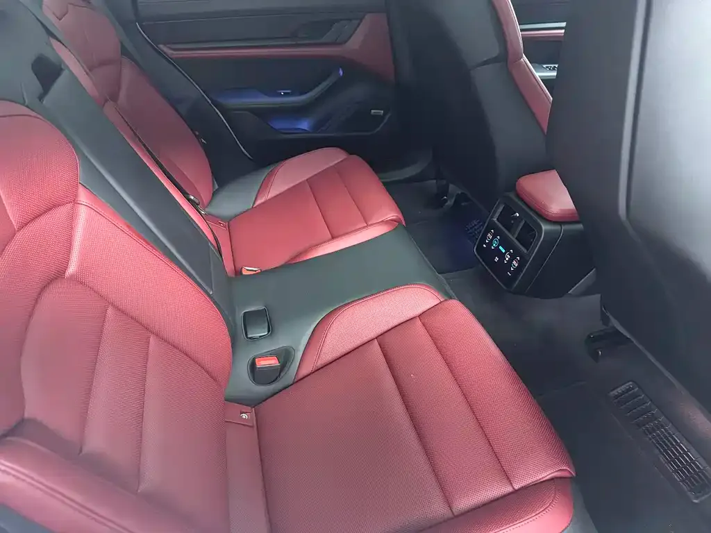 Porsche Taycan 2021 из CN, фото 7