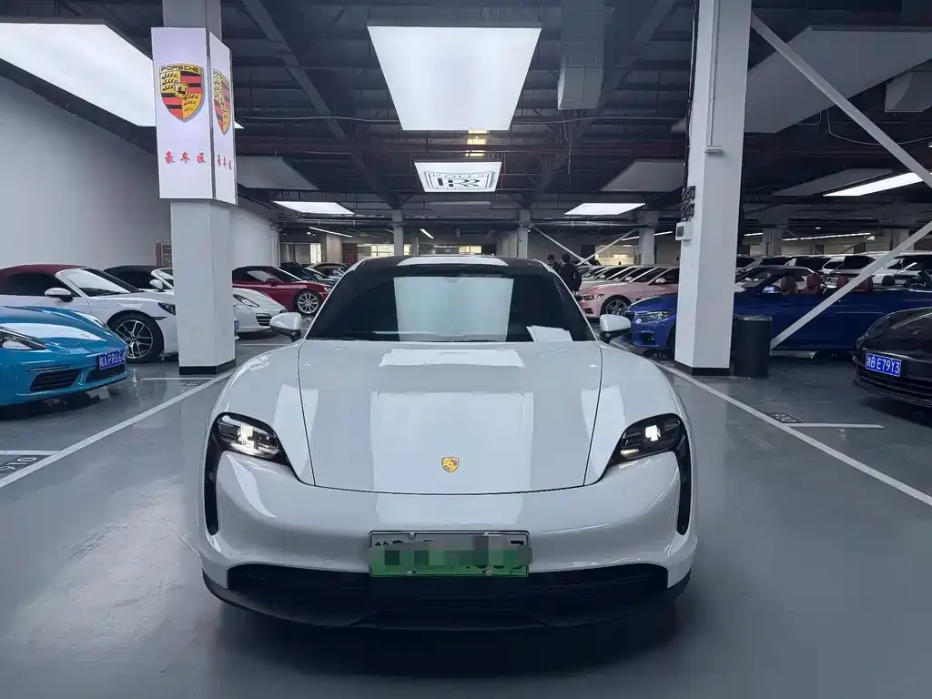 Porsche Taycan 2021 из CN, фото 2