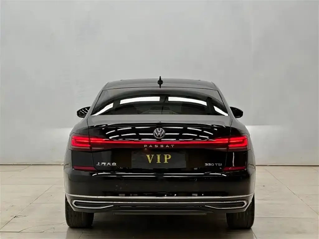Volkswagen Passat — фото 4
