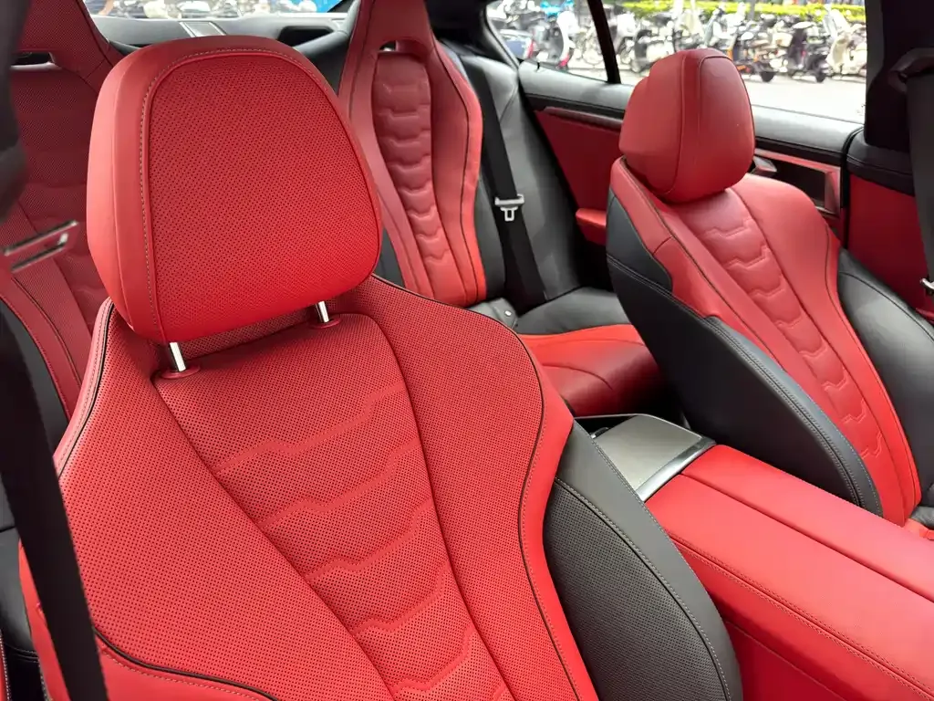 BMW 8 Series 2021 из CN, фото 9