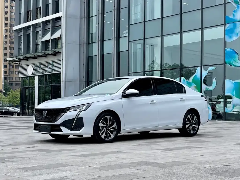 Peugeot 408
