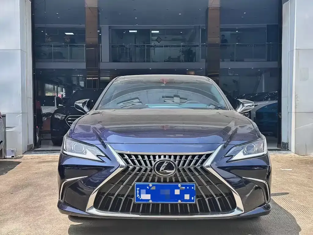 Lexus ES — фото 2