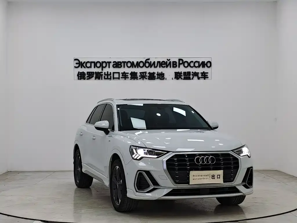 Audi Q3 — фото 10