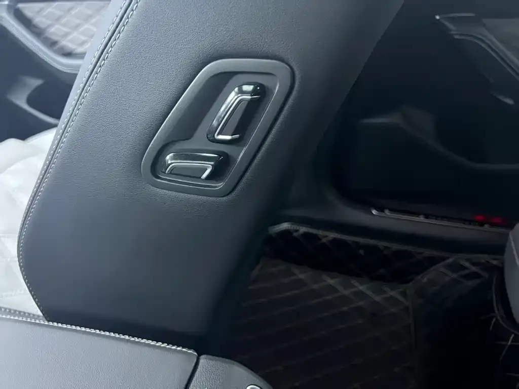 Volkswagen Magotan 2023 из CN, фото 9