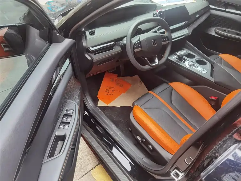 Changan UNI-V 2024 из CN, фото 2