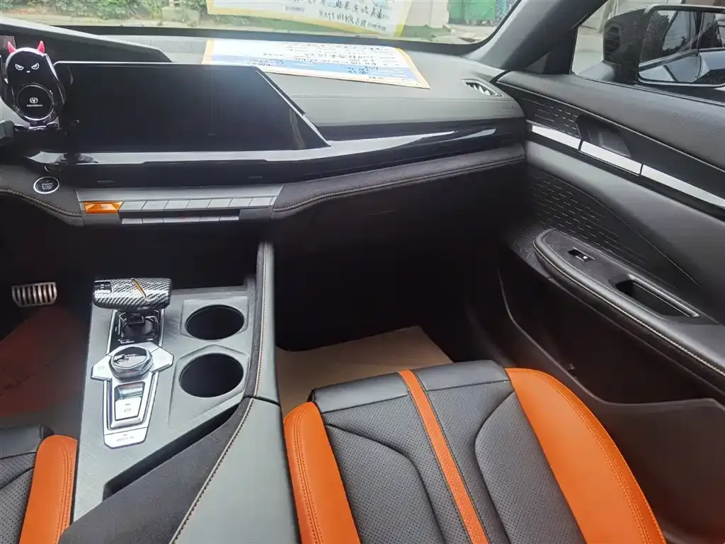 Changan UNI-V 2024 из CN, фото 6