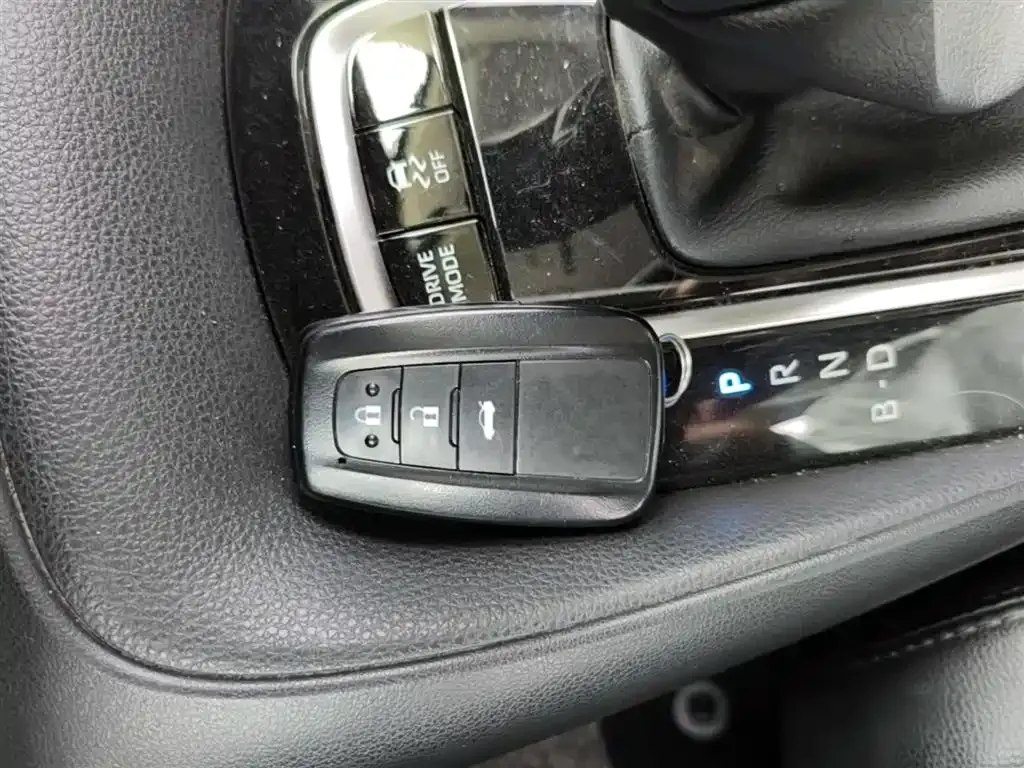 Toyota Corolla 2022 из CN, фото 10