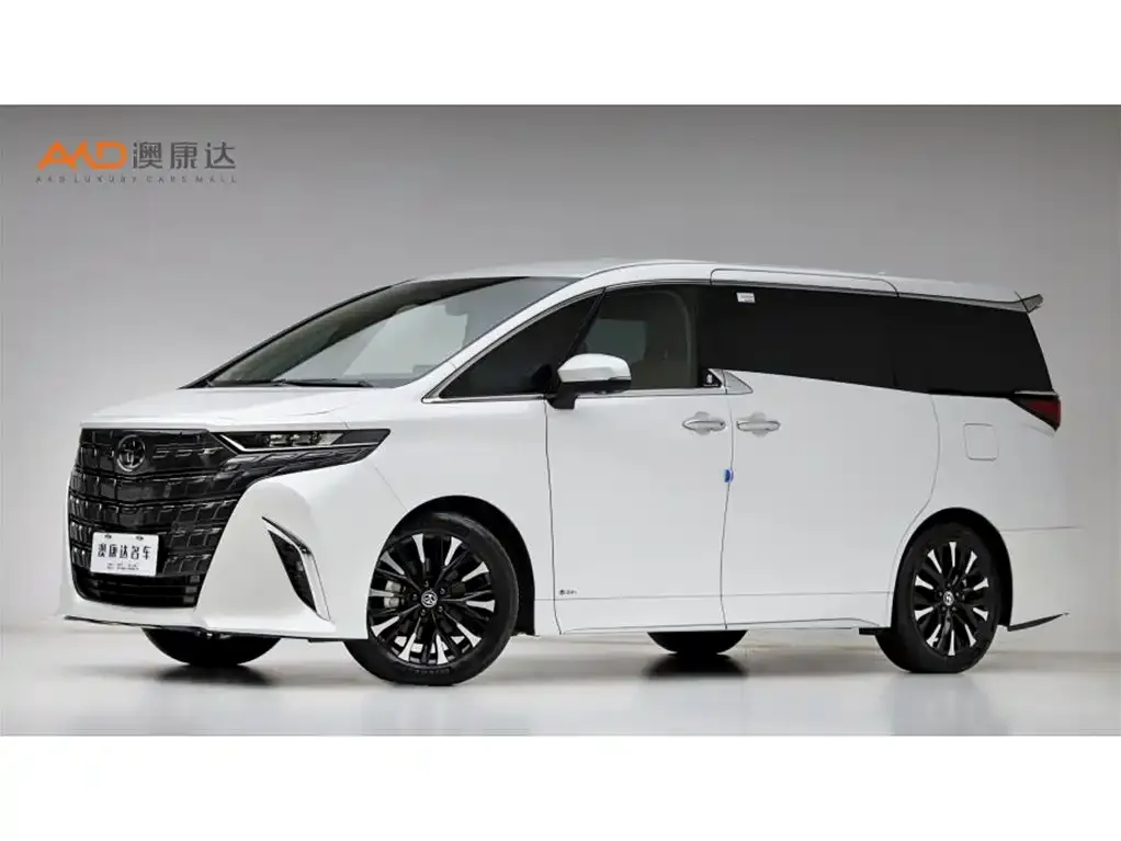 Toyota Alphard — фото 1