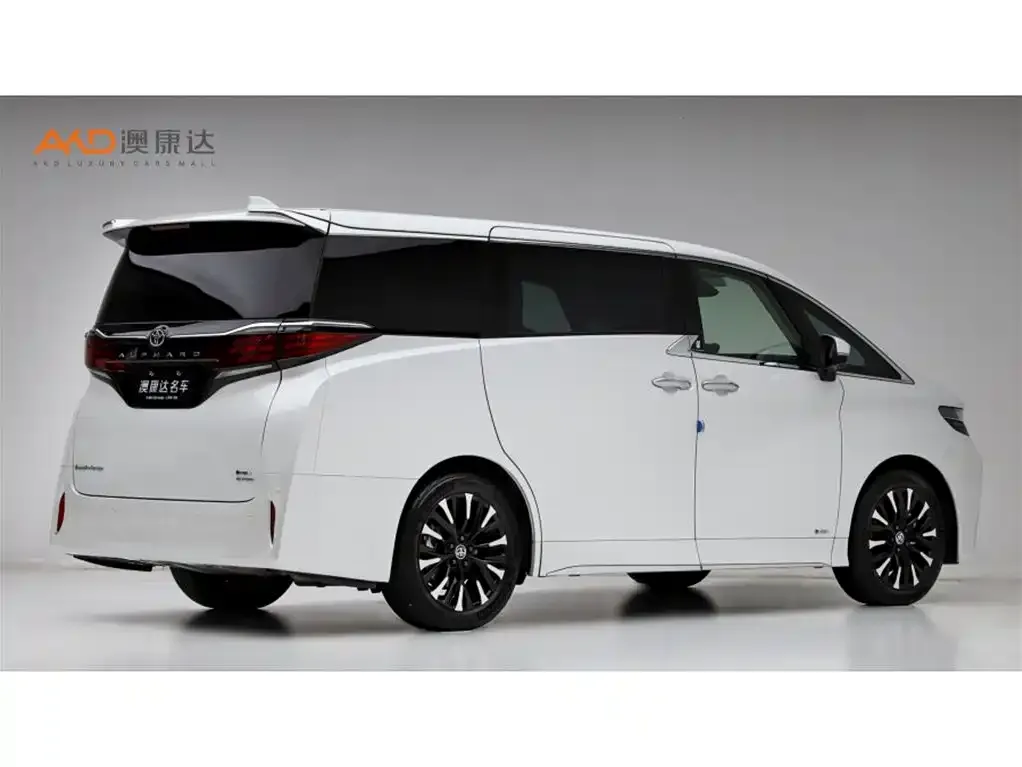 Toyota Alphard — фото 2