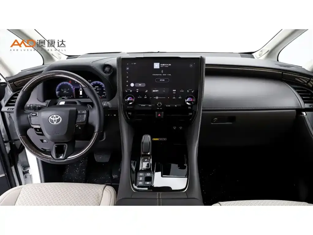 Toyota Alphard — фото 9