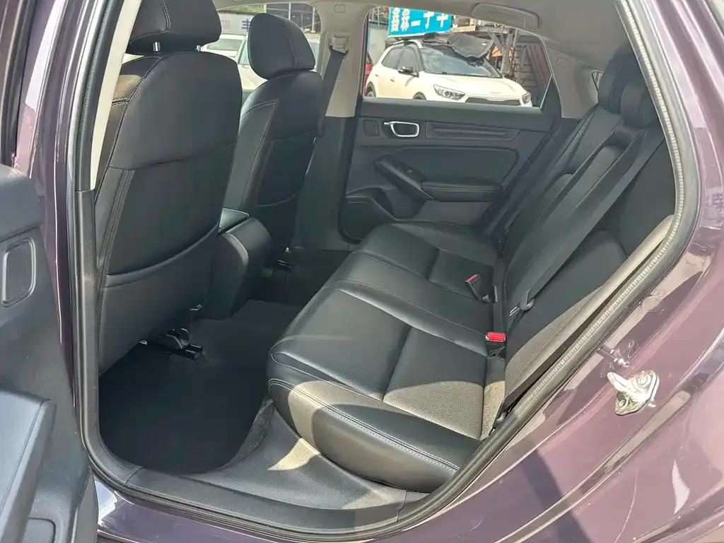 Honda Civic 2023 из CN, фото 4