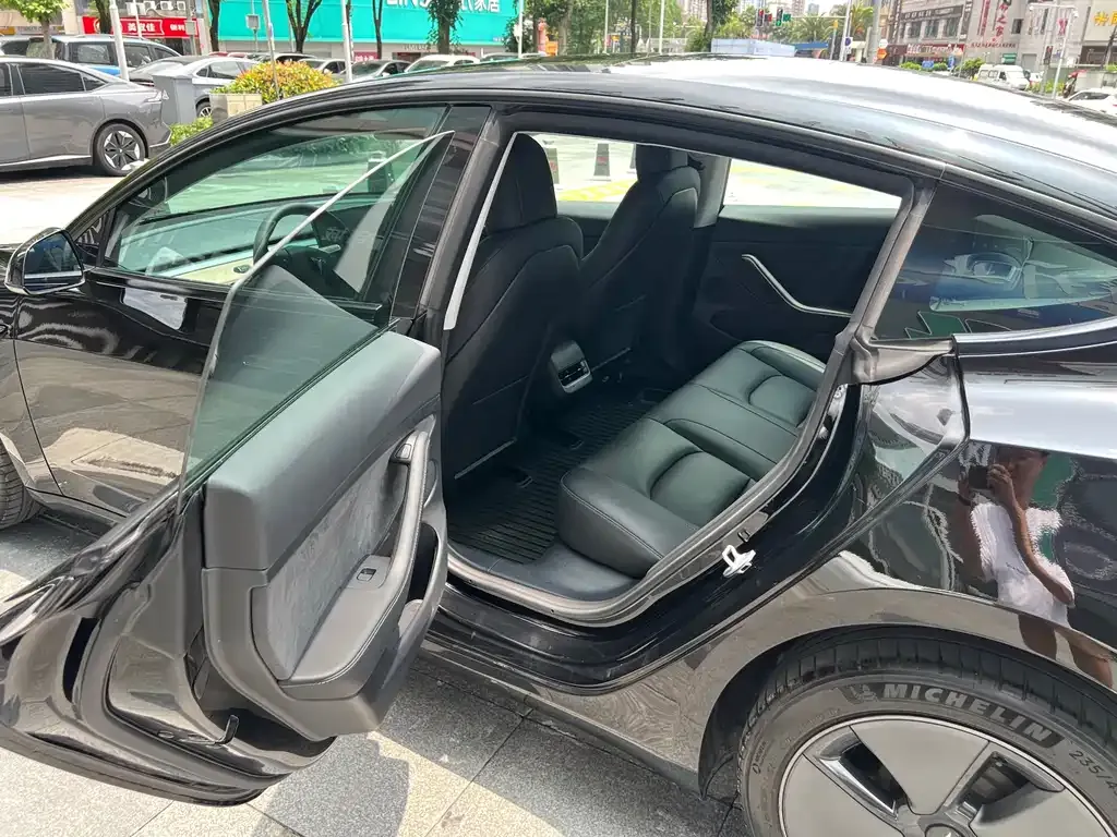 Tesla Model 3 2023 из CN, фото 5