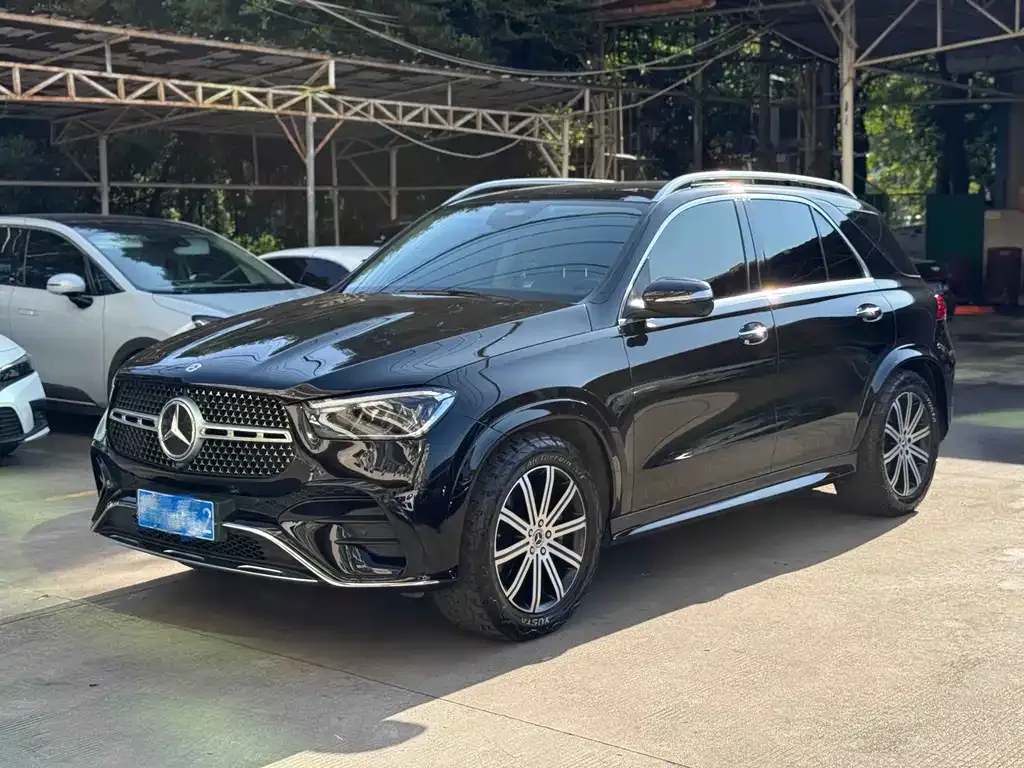 Mercedes-Benz GLE — фото 1