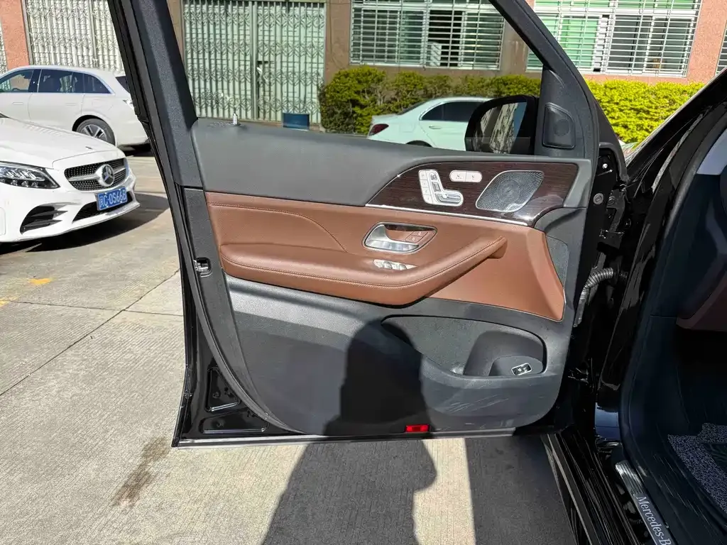 Mercedes-Benz GLE — фото 7
