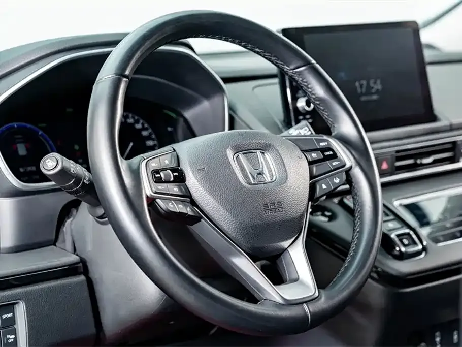 Honda Elysion 2024 из CN, фото 10