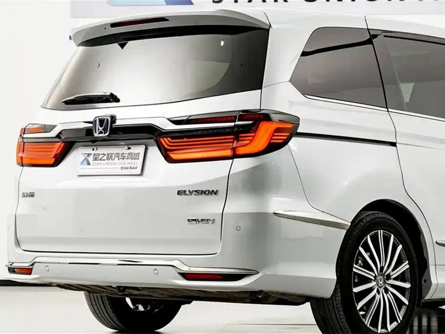 Honda Elysion 2024 из CN, фото 7