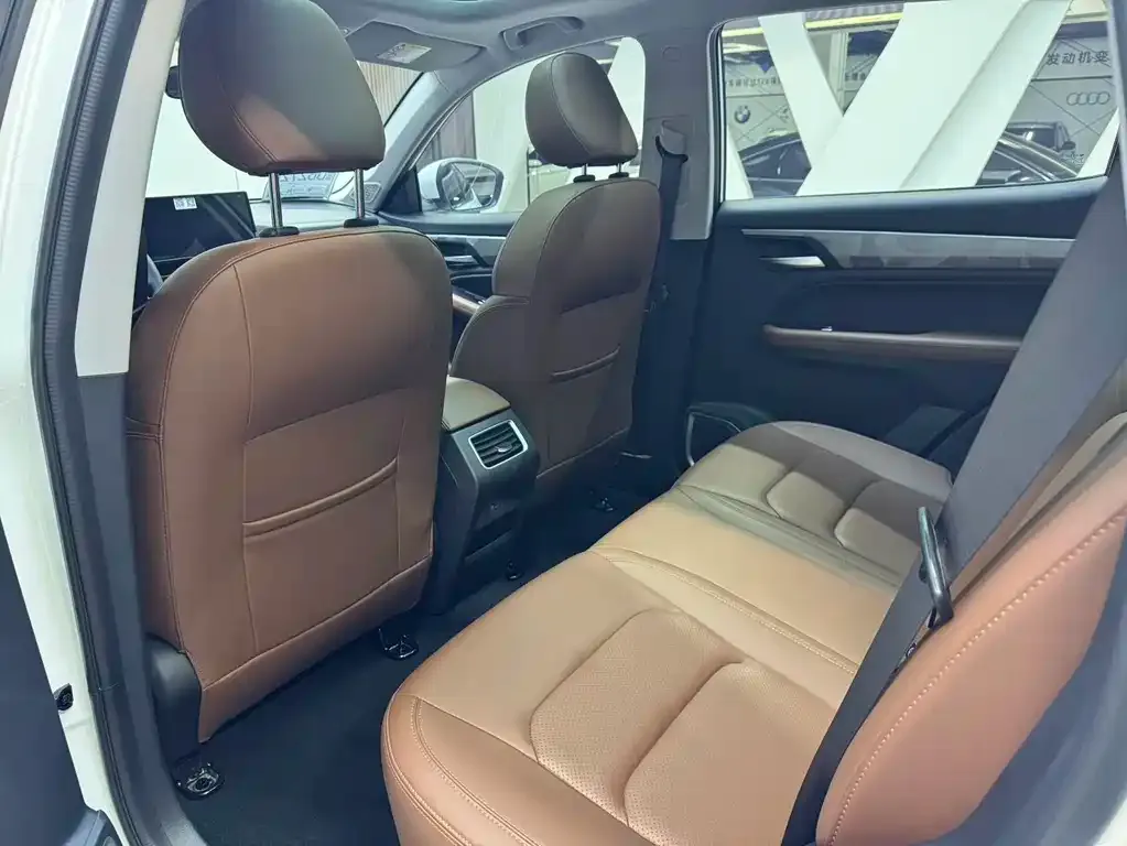 Geely Vision X6 — фото 10