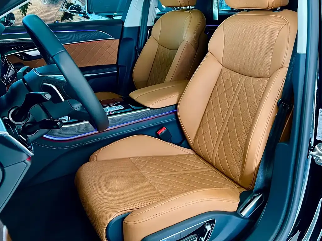 Audi A8 — фото 2