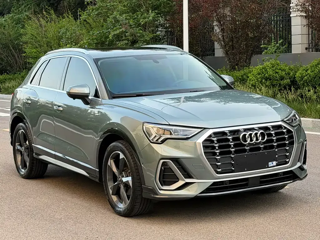 Audi Q3 — фото 10