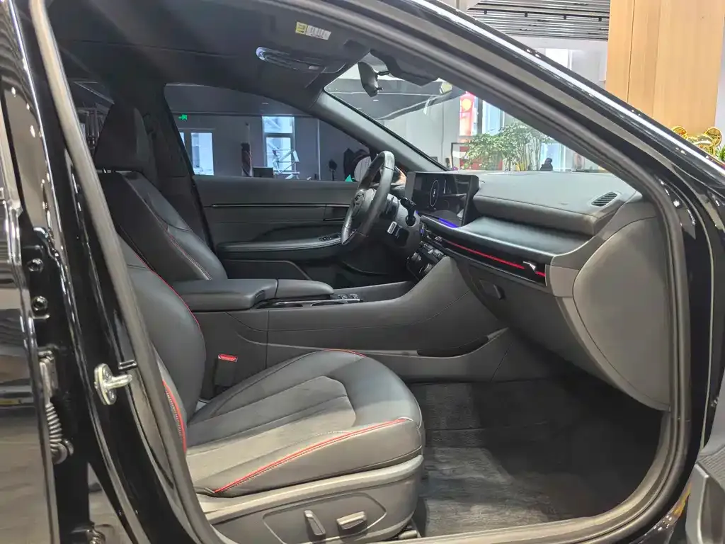 Hyundai Sonata 2024 из CN, фото 7