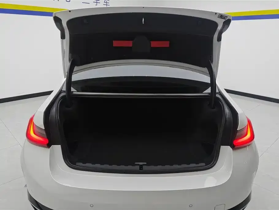 BMW i3 2023 из CN, фото 3