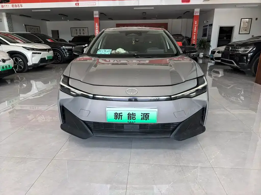 Toyota bZ3 2024 из CN, фото 6