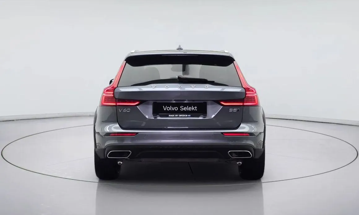 Volvo V60 2021 из KR, фото 2