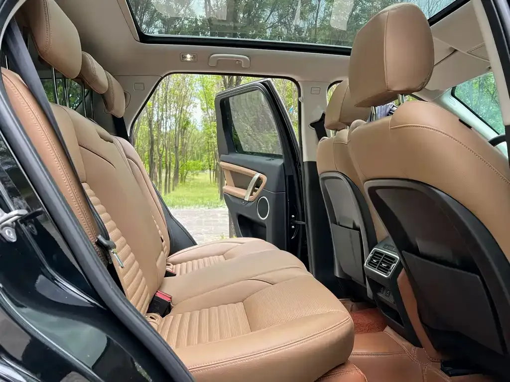 Land Rover Discovery Sport 2024 из CN, фото 3