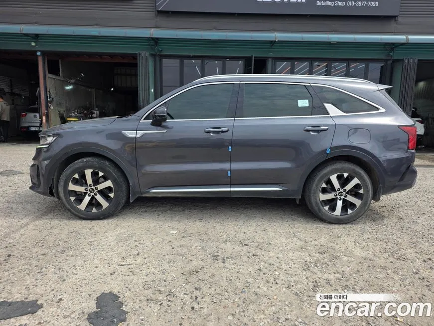 Kia Sorento — фото 7