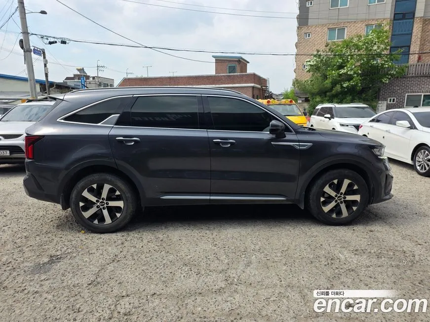 Kia Sorento — фото 5