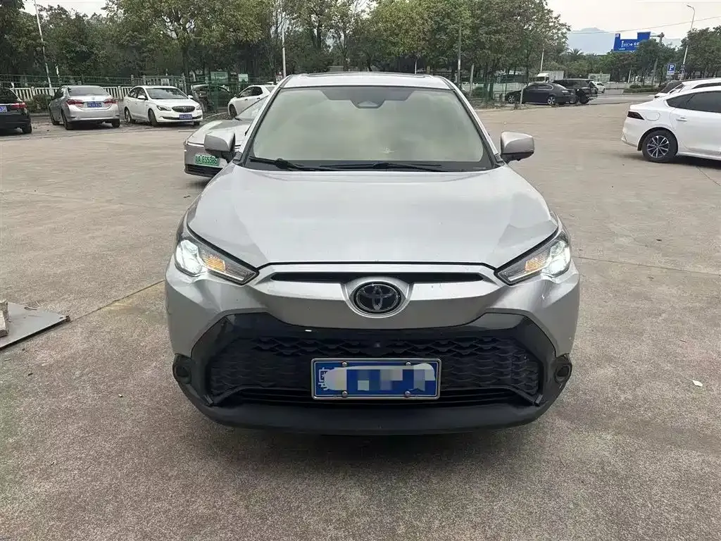 Toyota Frontlander 2023 из CN, фото 4