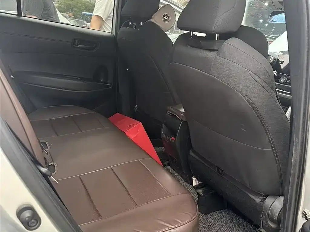 Toyota Frontlander 2023 из CN, фото 2