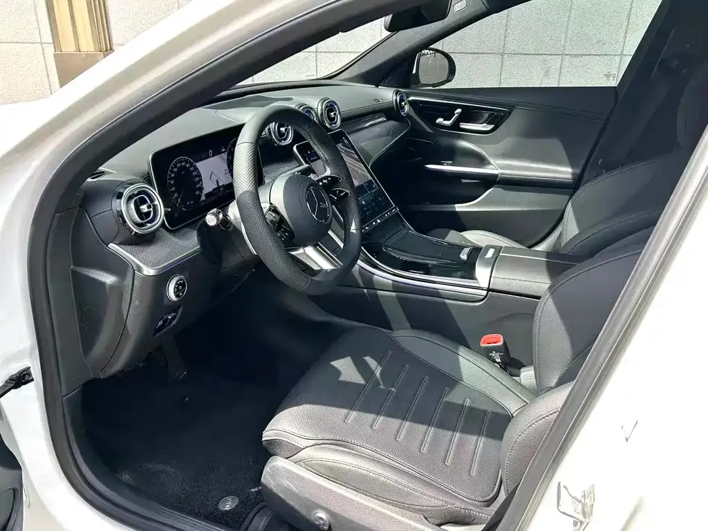 Mercedes-Benz C-Class 2025 из CN, фото 3